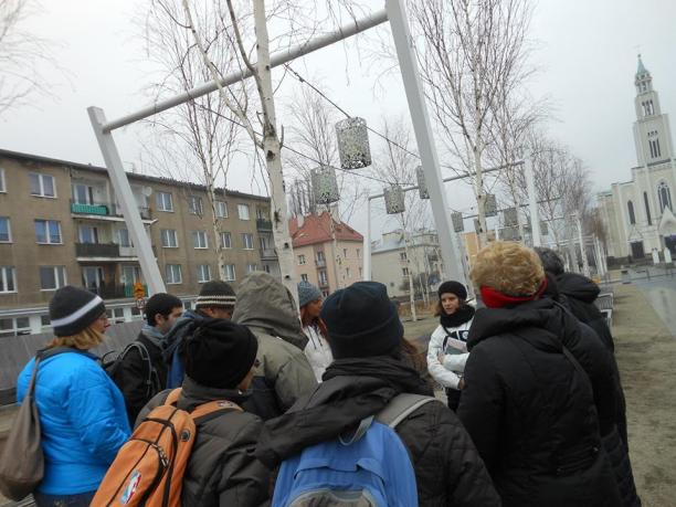 Wizyta izraelskiej młodzieży na Grochowie. Fot. Stowarzyszenie imienia Szymona An-skiego.