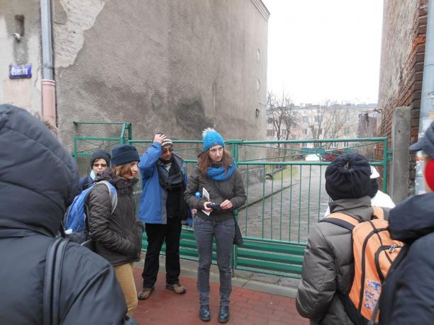 Wizyta izraelskiej młodzieży na Grochowie. Fot. Stowarzyszenie imienia Szymona An-skiego.