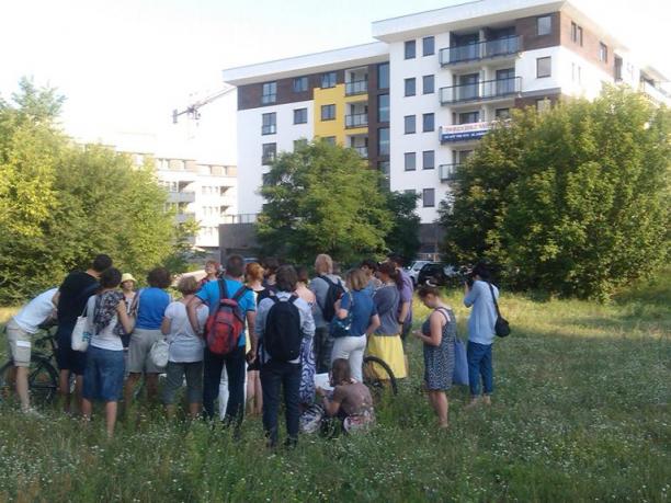 Letni spacer po kibucu. Fot. Stowarzyszenie imienia Szymona An-skiego.