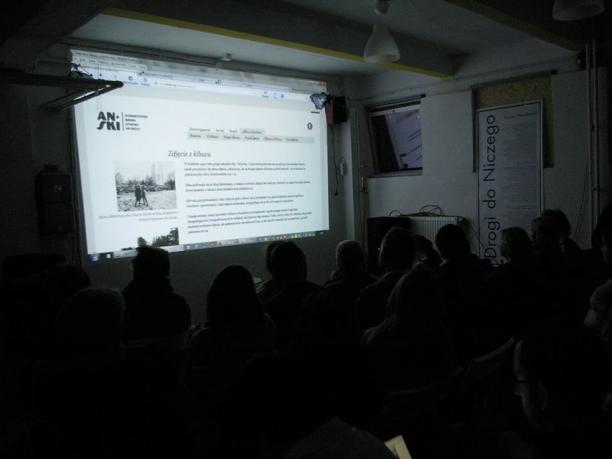 „Miss Judea na Grochowskiej” - spotkanie podsumowujące projekt „Kibuc Grochów”. Fot. Stowarzyszenie imienia Szymona An-skiego.