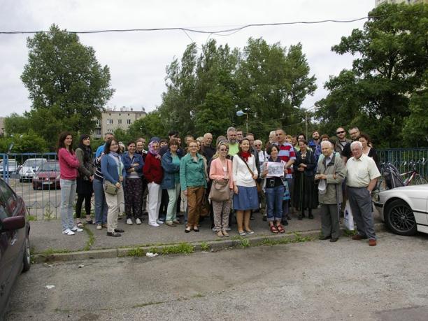 Spacer „O Grochowiakach, których już nie ma – spacer śladami historii Żydów na Grochowie”. Fot. Stowarzyszenie imienia Szymona An-skiego.